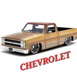 $22.    1/24  SCALE  