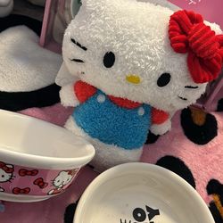 Hello Kitty Dig Bundle 