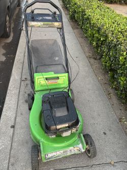 Lawn boy Self Propelled 5.5 Comercial Grade Engine 150$$ Cash 