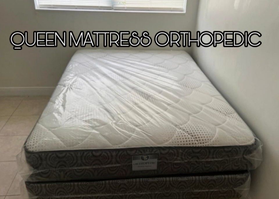 Queen Size Mattress Plush Firm Tight Top Free Box Springs