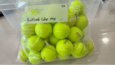Kirkland Color Mix Golf Balls (40 Balls)