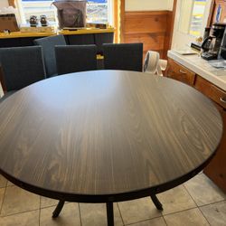 Kitchen Table And Chairs 