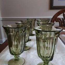 Heisey 8 Heisey Water Glasses/ Gobblets Rare Green
