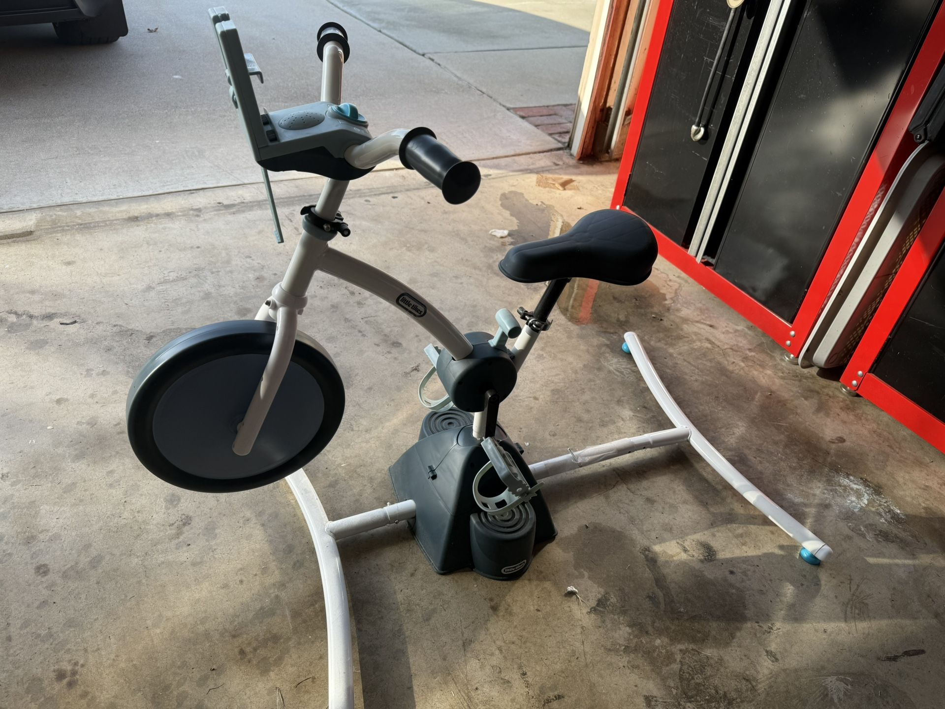 little tikes pelican bike