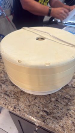 Dehydrator