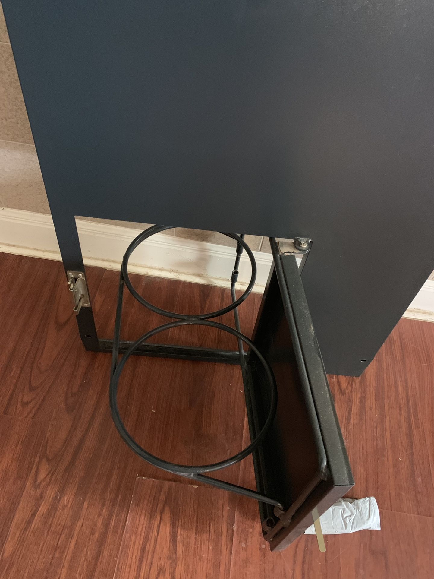 Retriever dog kennel rotating feeder for Sale in Austin, TX OfferUp