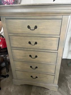 5 Drawer Dresser