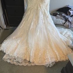Wedding Dress Used Once Elizabeth Bridal Size 14