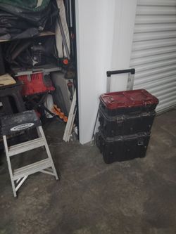 LG storage unit sale today only. please read