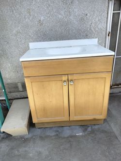 Bathroom vanity