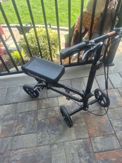 Knee scooter