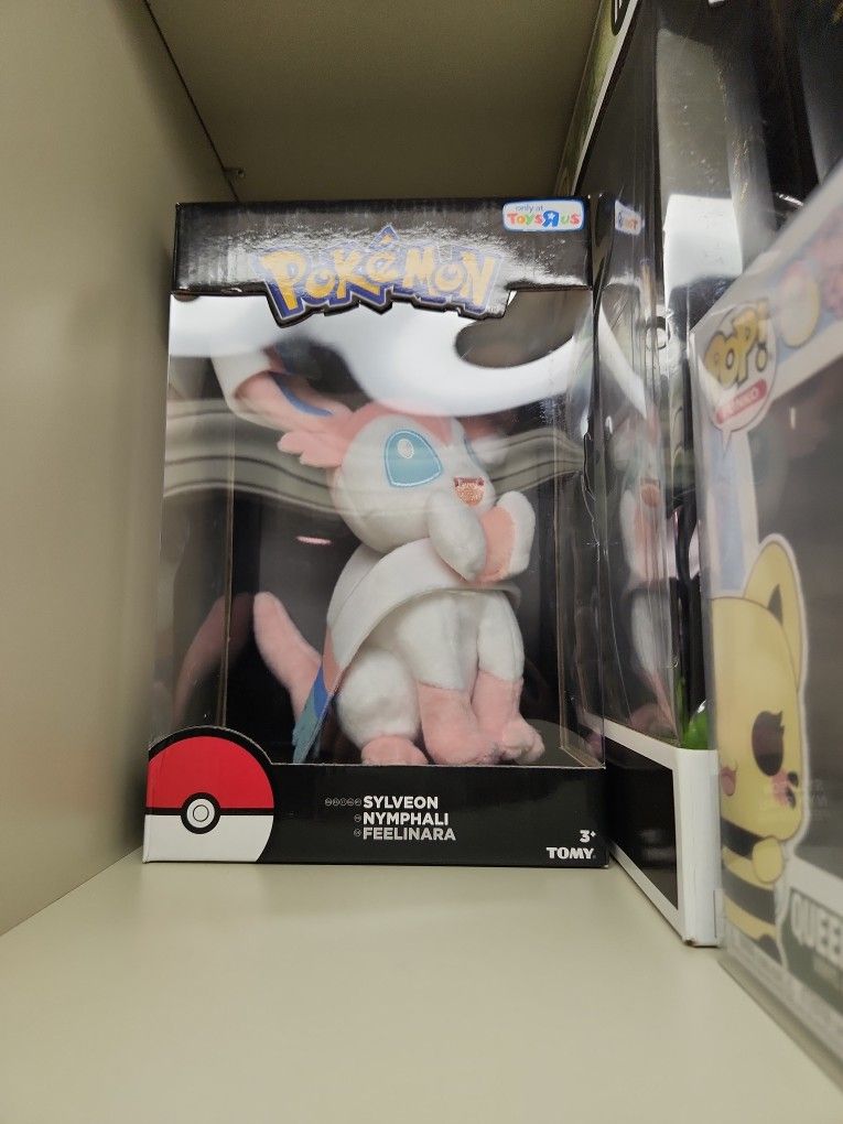 TOMY Toys R US Sylveon Pokemon Plush 8 " Inch 2017 Eevee Evolve