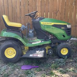 John Deer Lawn Mower 