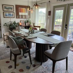 Oval Dining Table And 6 Chairs