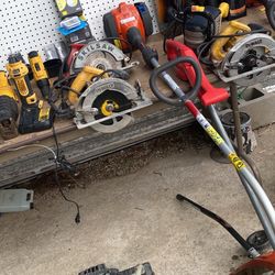 Used tool in good condition opportunity price prices range from $50 to $90 -$120 $1580 warranty 1 month.   There is a guarantee of what you pay in cre