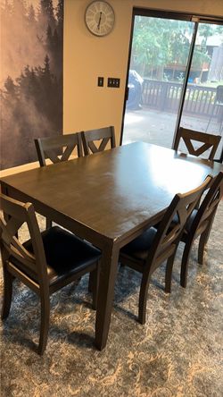 Dining Table with 6 Chairs
