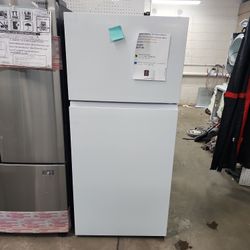 Hisense 18cf White Top And Bottom Freezer New 