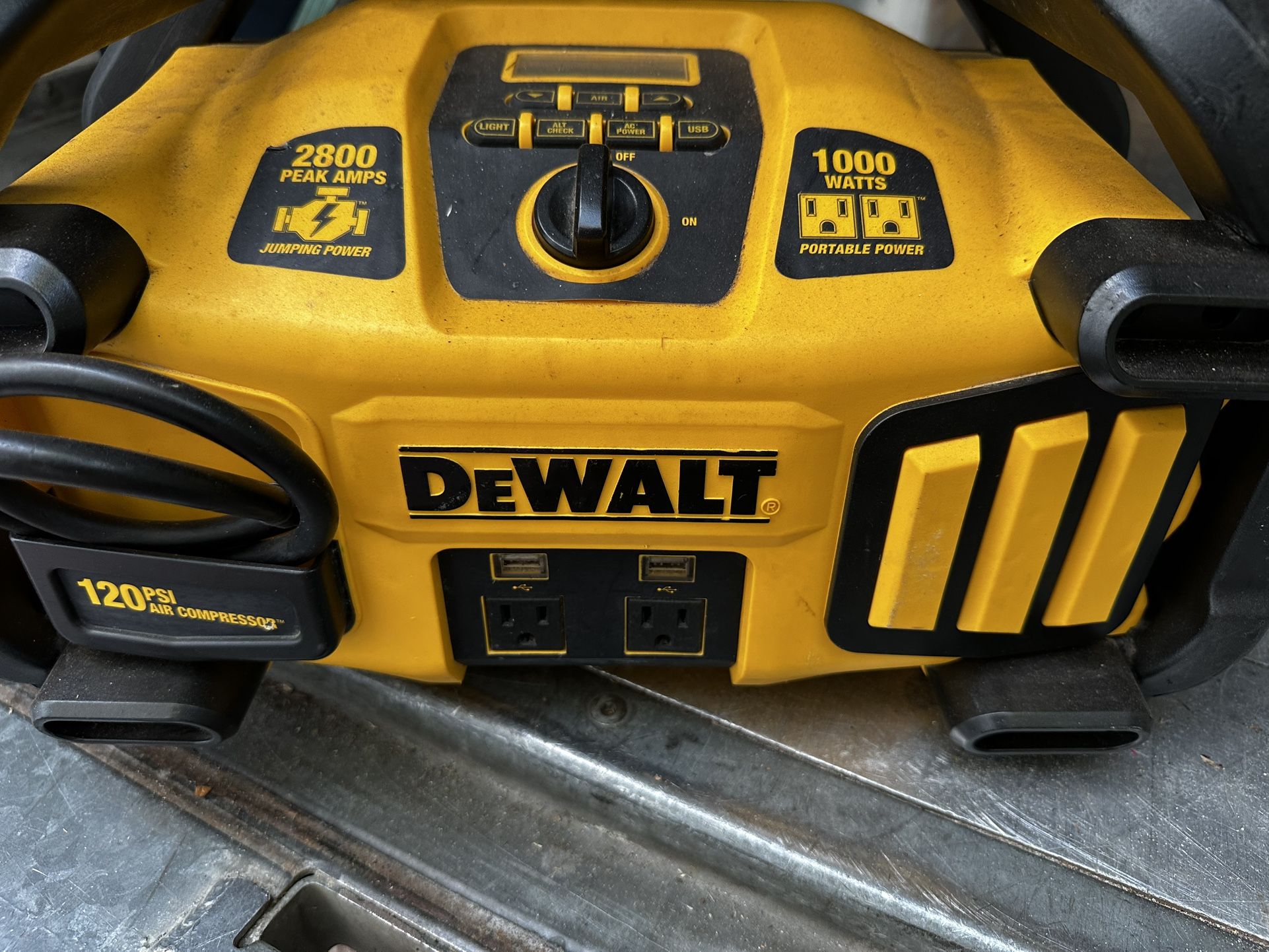 Dewalt Power Bank Air Compressor Startup Jump 