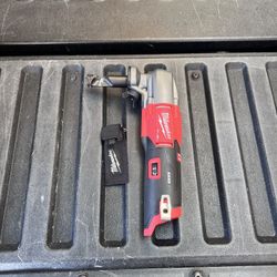  Milwaukee M12 FUEL 12-Volt Lithium-Ion Brushless Cordless 16-Gauge Variable Speed Nibbler (Tool-Only)