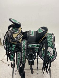 Montura charra bordada