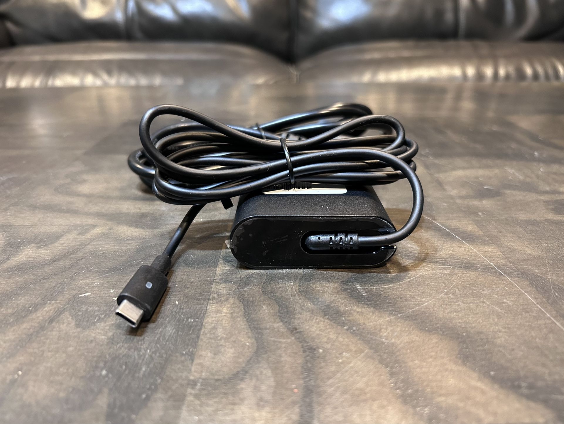 DELL USB C 65W charger / adapter for laptop computer