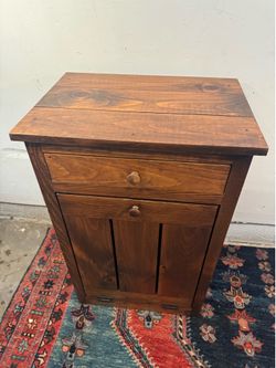 WOOD WASTE CABINET22x16x34 in