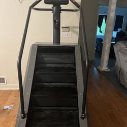 FITVIDS Stepper Stair Machine - Like New! (Only 10 Mins Use!)  