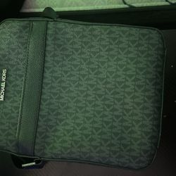 Michael Kors Side Bag 