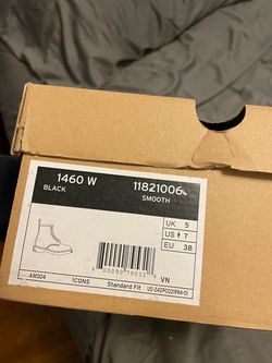 Dr. Martens 1460 Smooth Leather Lace-Up Boots