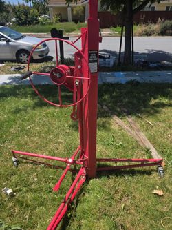 Drywall panel hoist