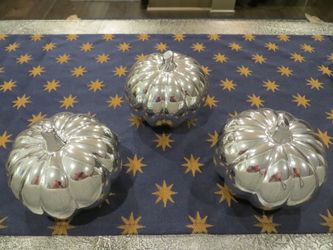 Set of 3 Ceramic Silver Pumpkins