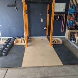 Titan X3 Squat Rack w/Barbell and Platform 