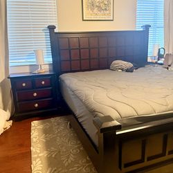 6 piece King Bedroom Set