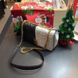 Burberry Quilted Lola 