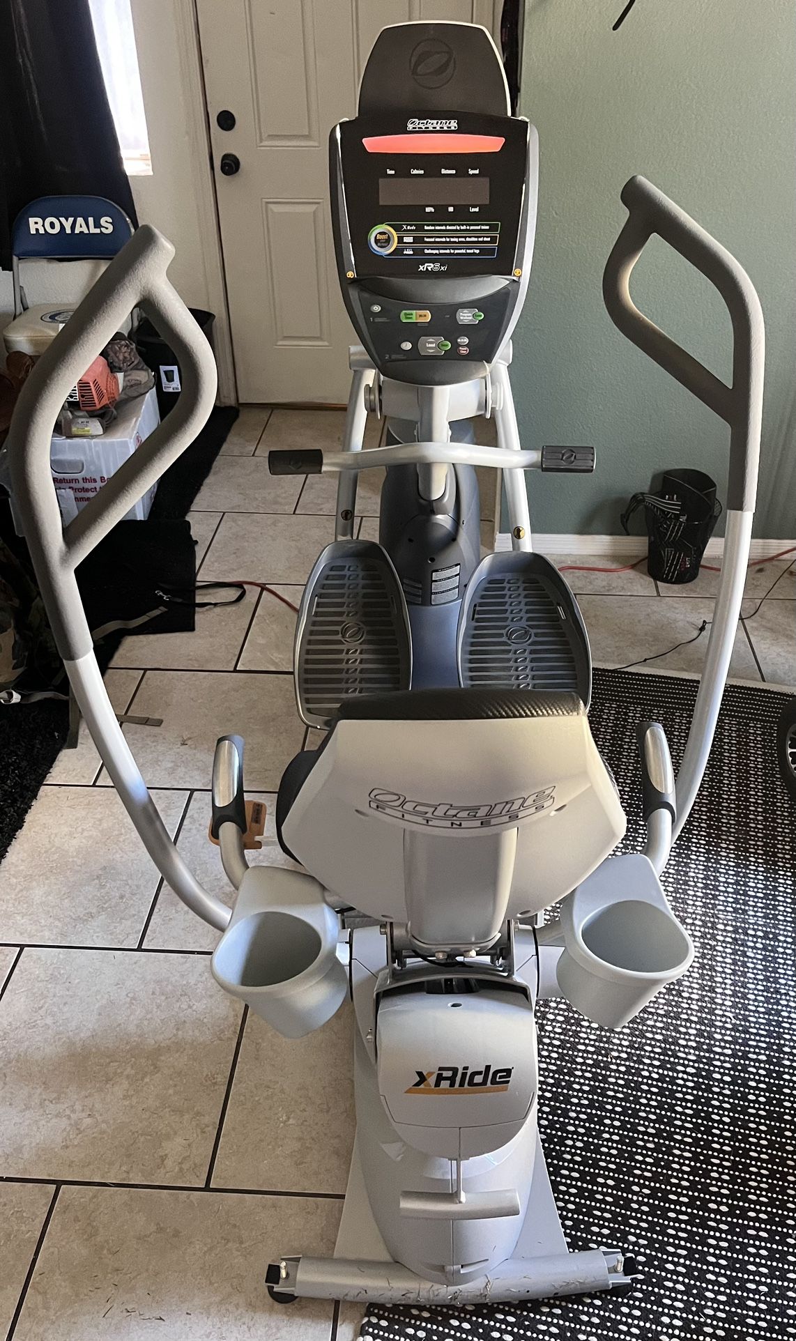 Premium Seated Elliptical 