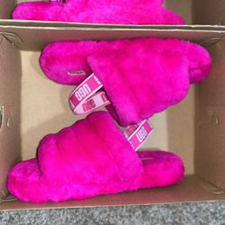 Ugg Fluff Yeah Slides 