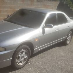 96 Nissan Skyline R33 4dr 
