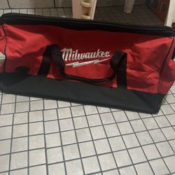 Milwaukee XL Tool Bag 24”