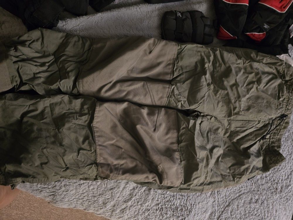 Outdoor/ Cold Weather Cargo Pants