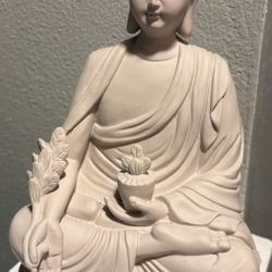 Serenity Statue