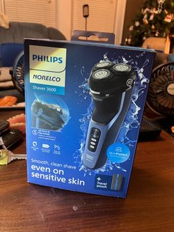 Norelco triple head shaver