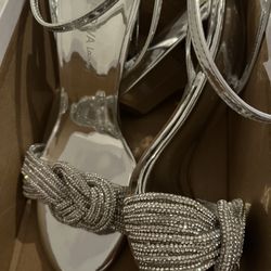 Beautiful Silver Heeels