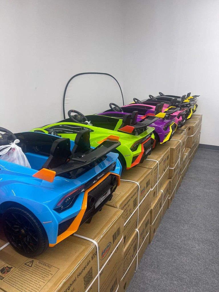 Kids Lamborghini Huracán Ride-On Car – 12V Electric, LED Lights, Remote Control