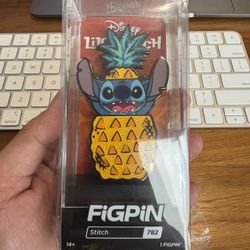 SDCC LE out of 1500 Figpin Stitch