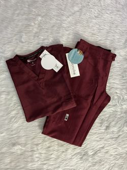 Ti Scrubs Set Women’s Small 