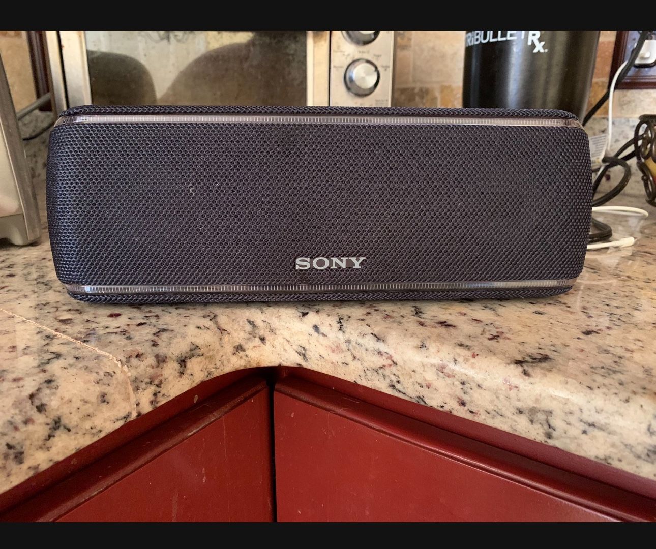 XB41 EXTRA BASSâ„¢ Portable Wireless Speaker Bluetooth