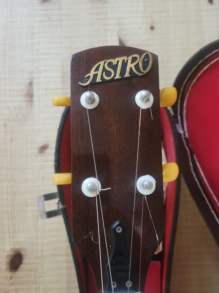 Vintage ASTRO Banjo