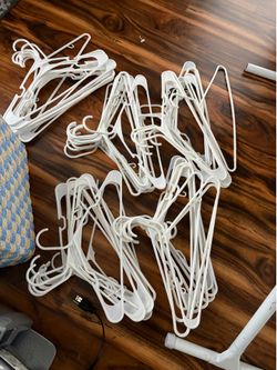 50 white hangers