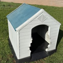 Dog House Large Free