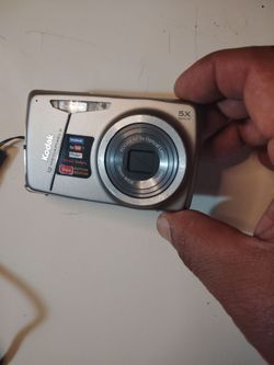 Kodak easy share M550 Available $100 cash